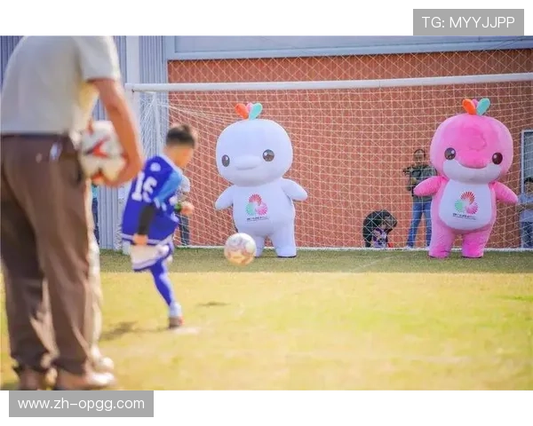 德甲举办青少年足球节,千名儿童参与 德甲举办青少年足球节,千名儿童参与
