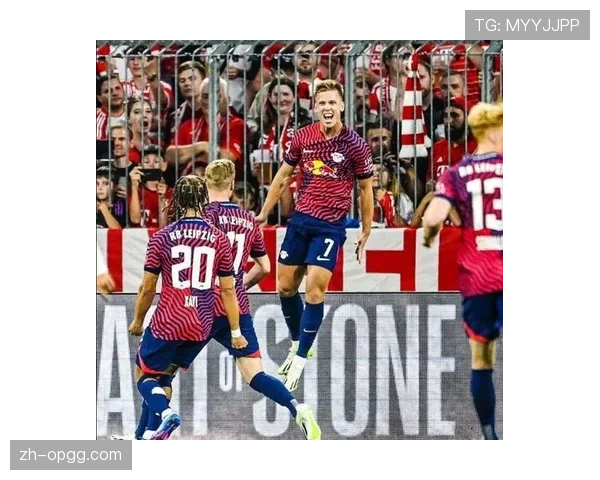 即时战报：拜仁慕尼黑3-1逆转莱比锡，图赫尔下半场变阵3-4-3成转折点